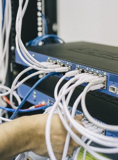 engineer-2558705_1280